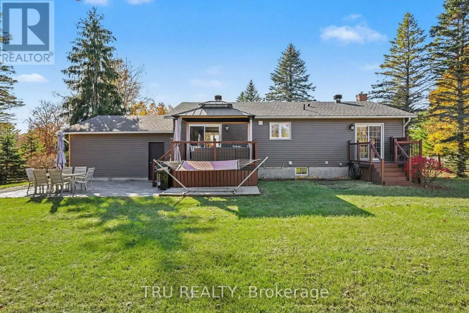 6 OXFORD HEIGHTS DRIVE