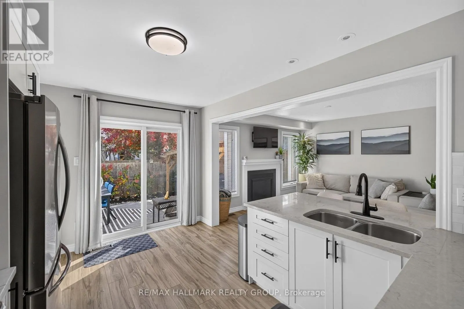 792 MAYFLY CRESCENT