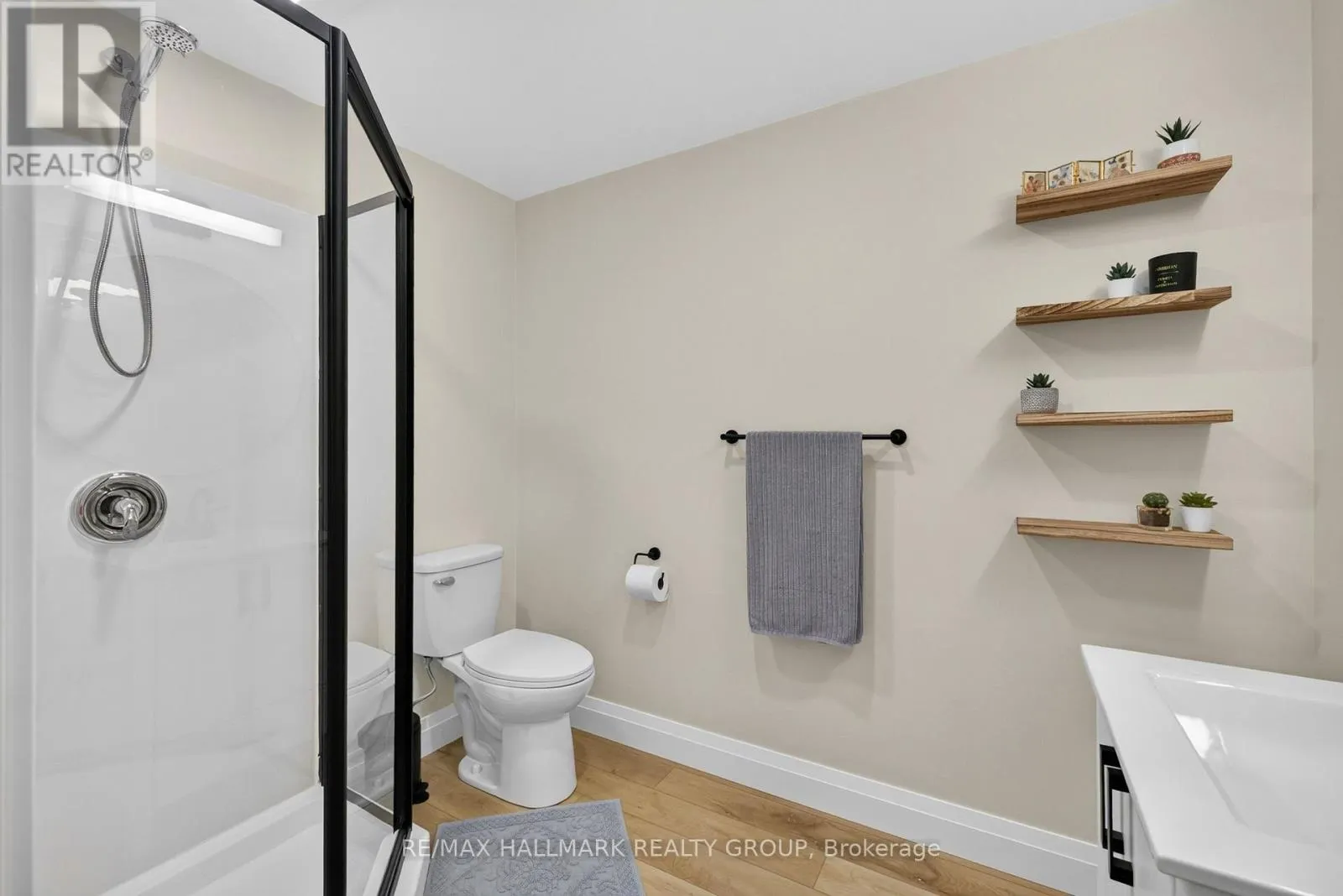792 MAYFLY CRESCENT
