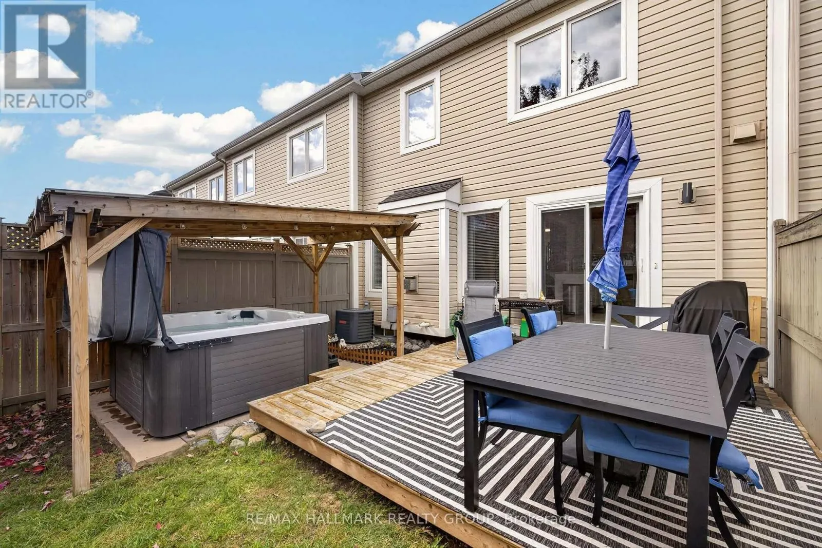792 MAYFLY CRESCENT
