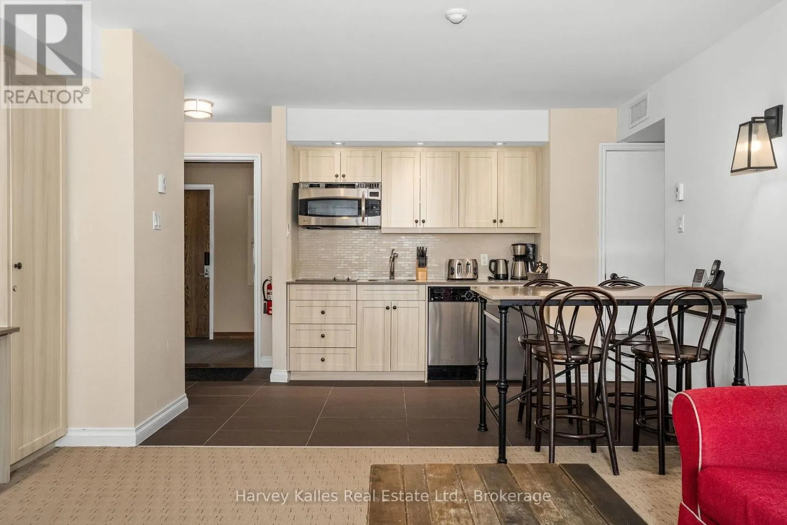 201 - 54 DEERHURST SUMMIT DRIVE #201