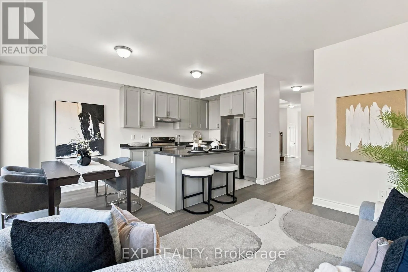 31 SAPPHIRE WAY