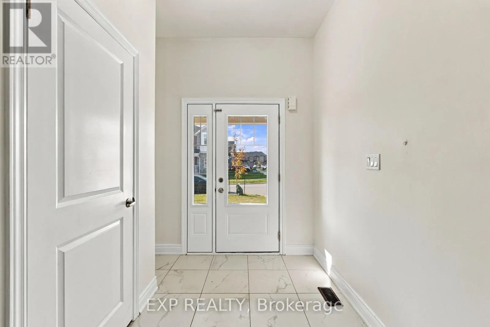 31 SAPPHIRE WAY