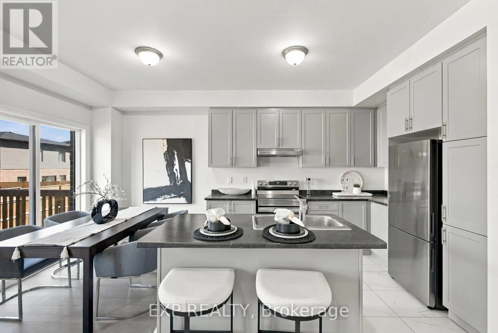 31 SAPPHIRE WAY