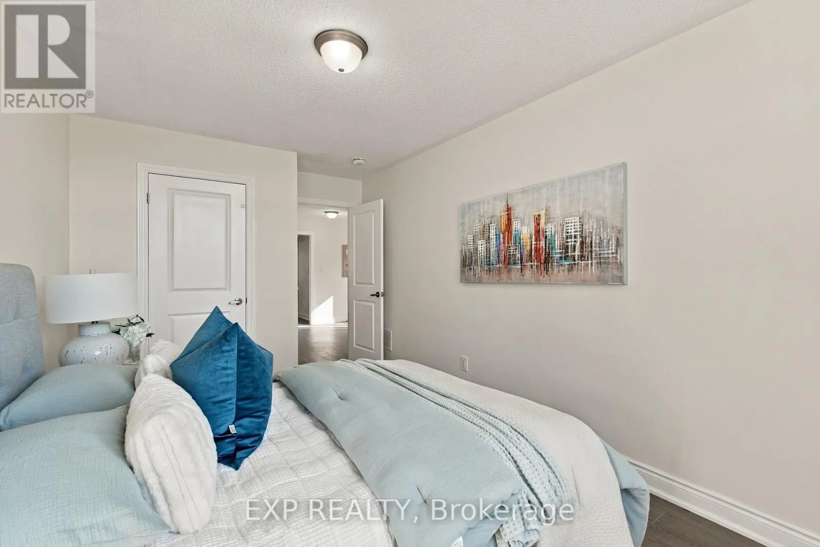 31 SAPPHIRE WAY