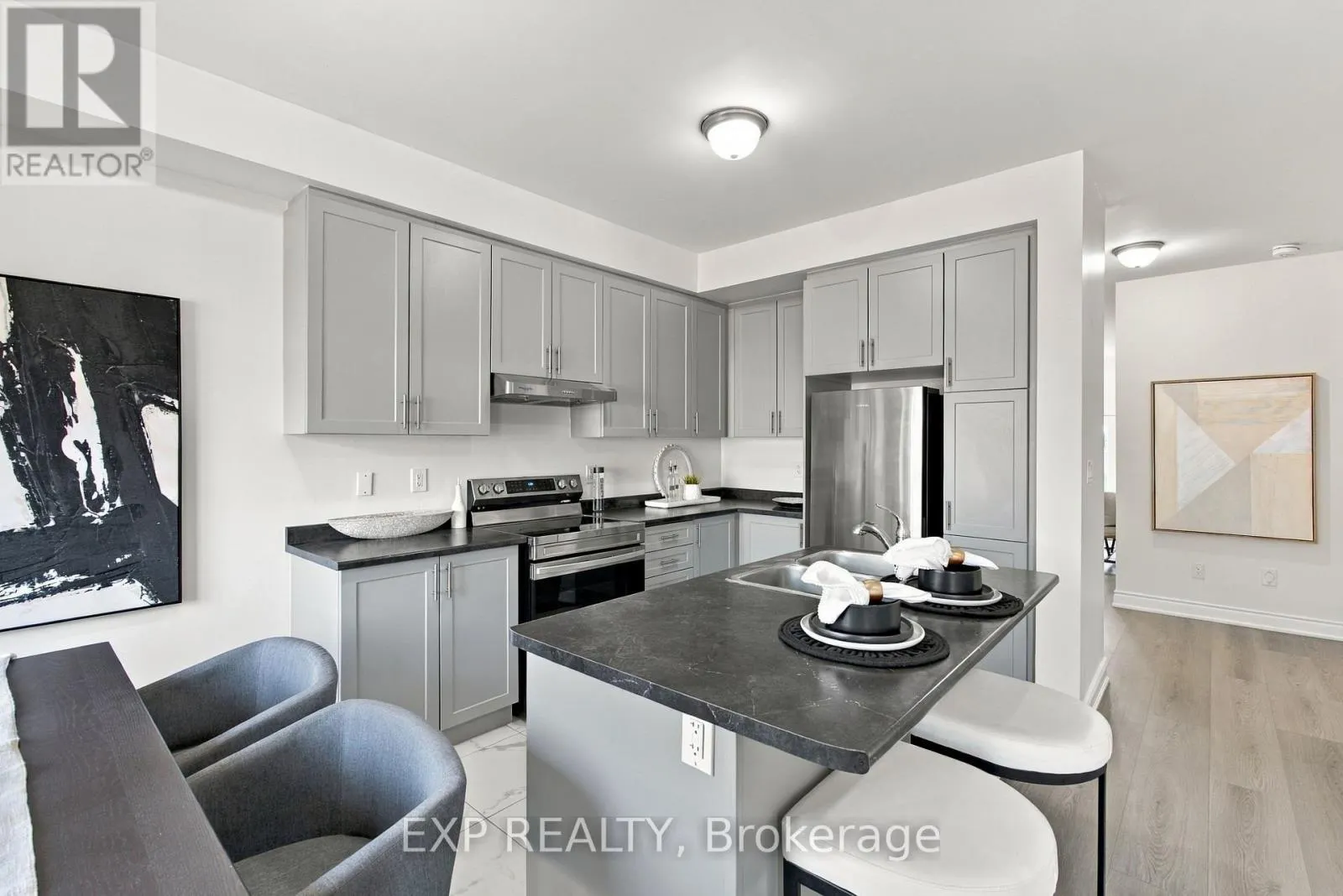 31 SAPPHIRE WAY