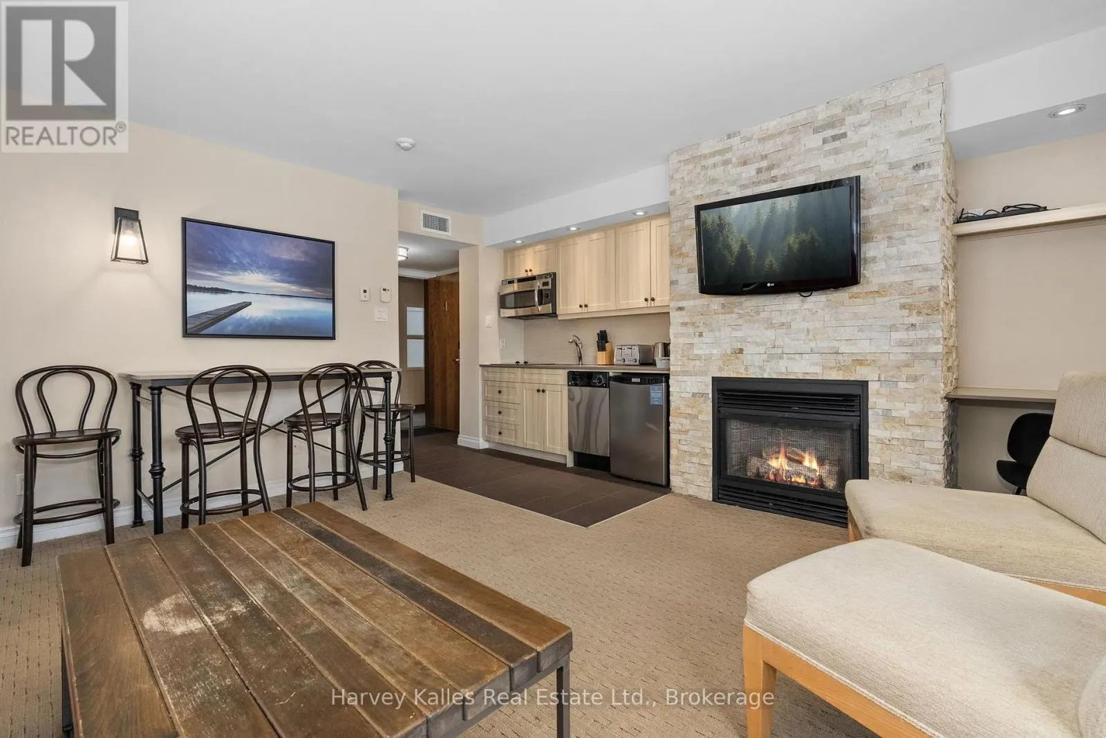 202 - 54 DEERHURST SUMMIT DRIVE #202