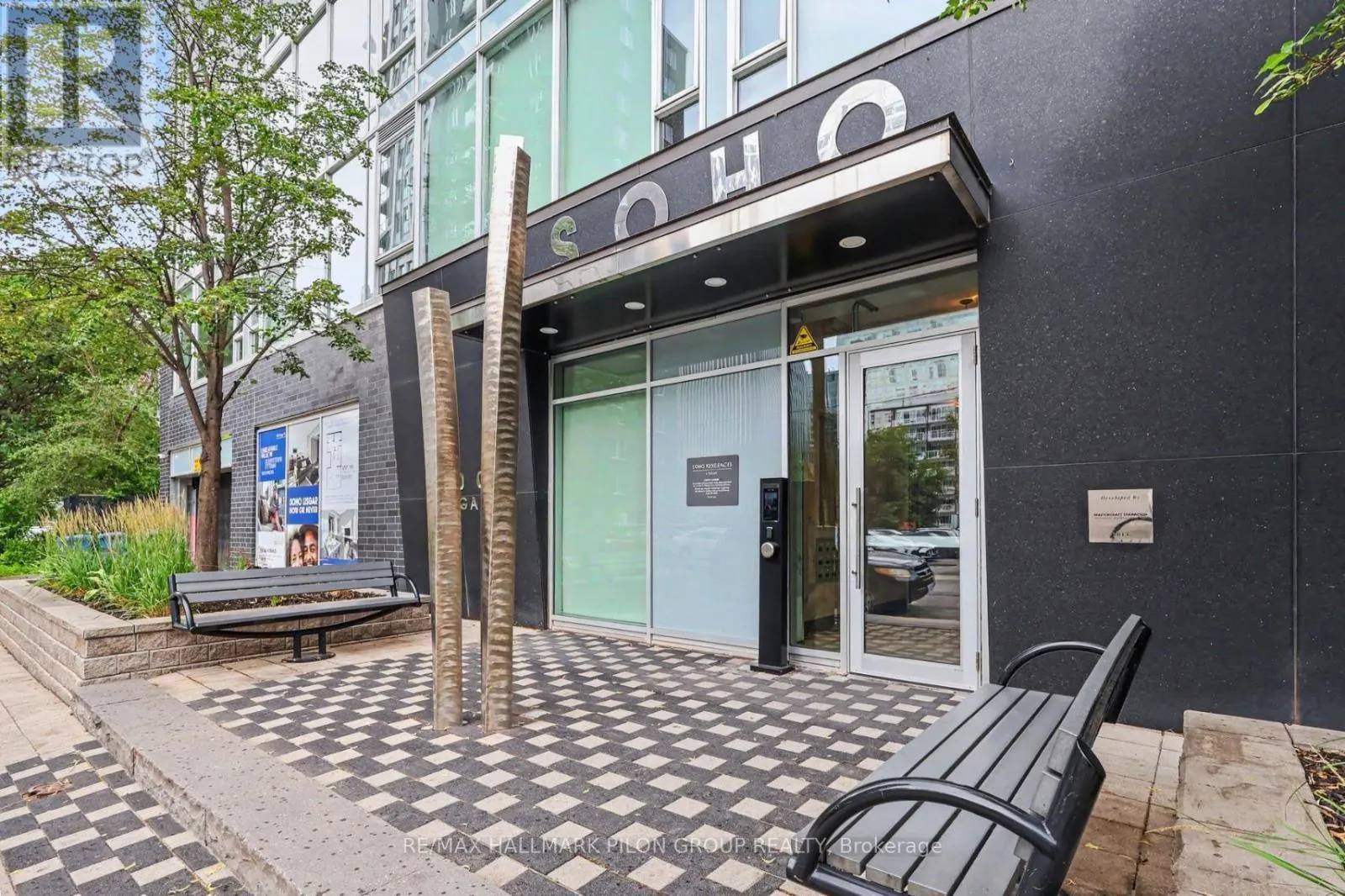 1512 - 300 LISGAR STREET