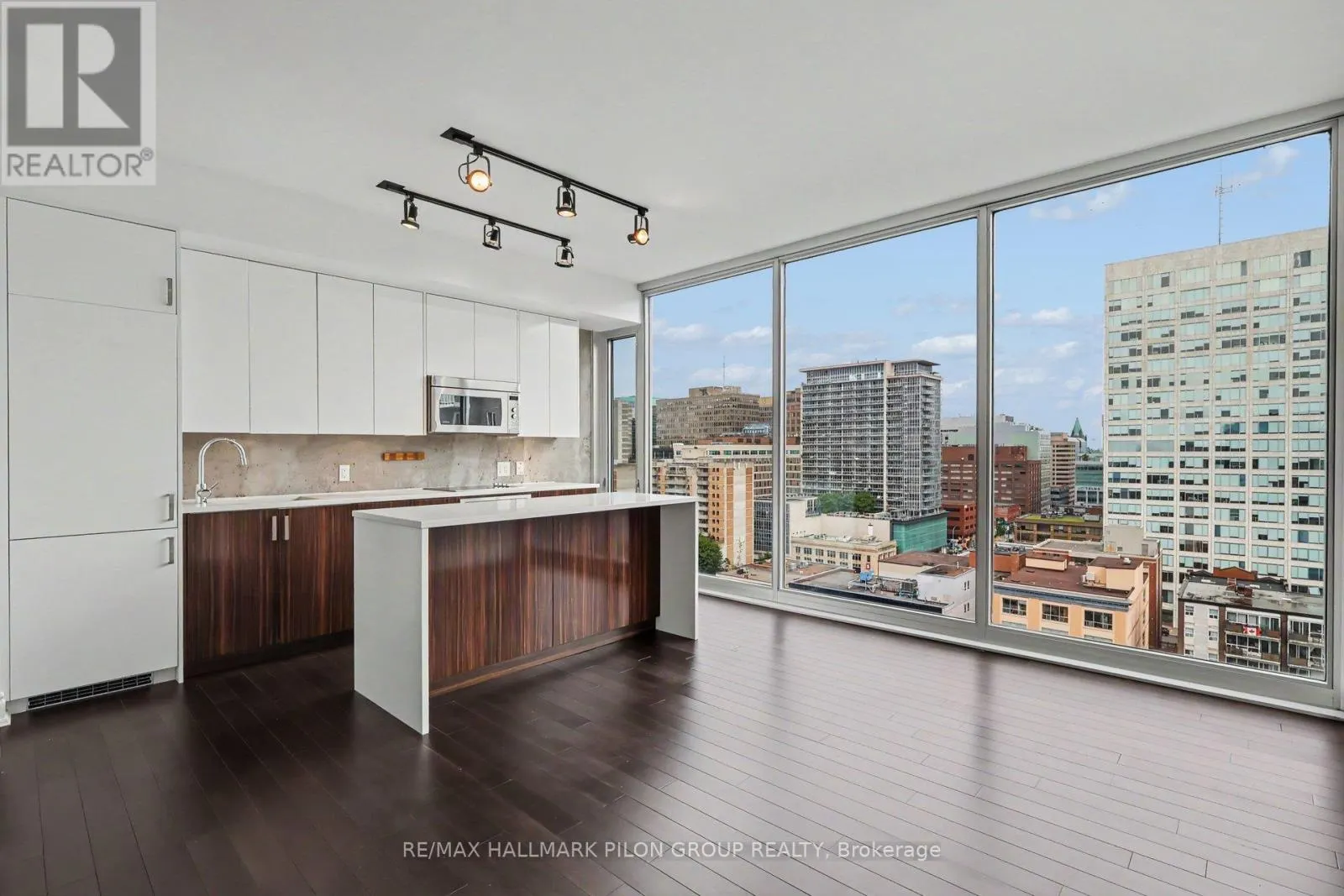 1512 - 300 LISGAR STREET