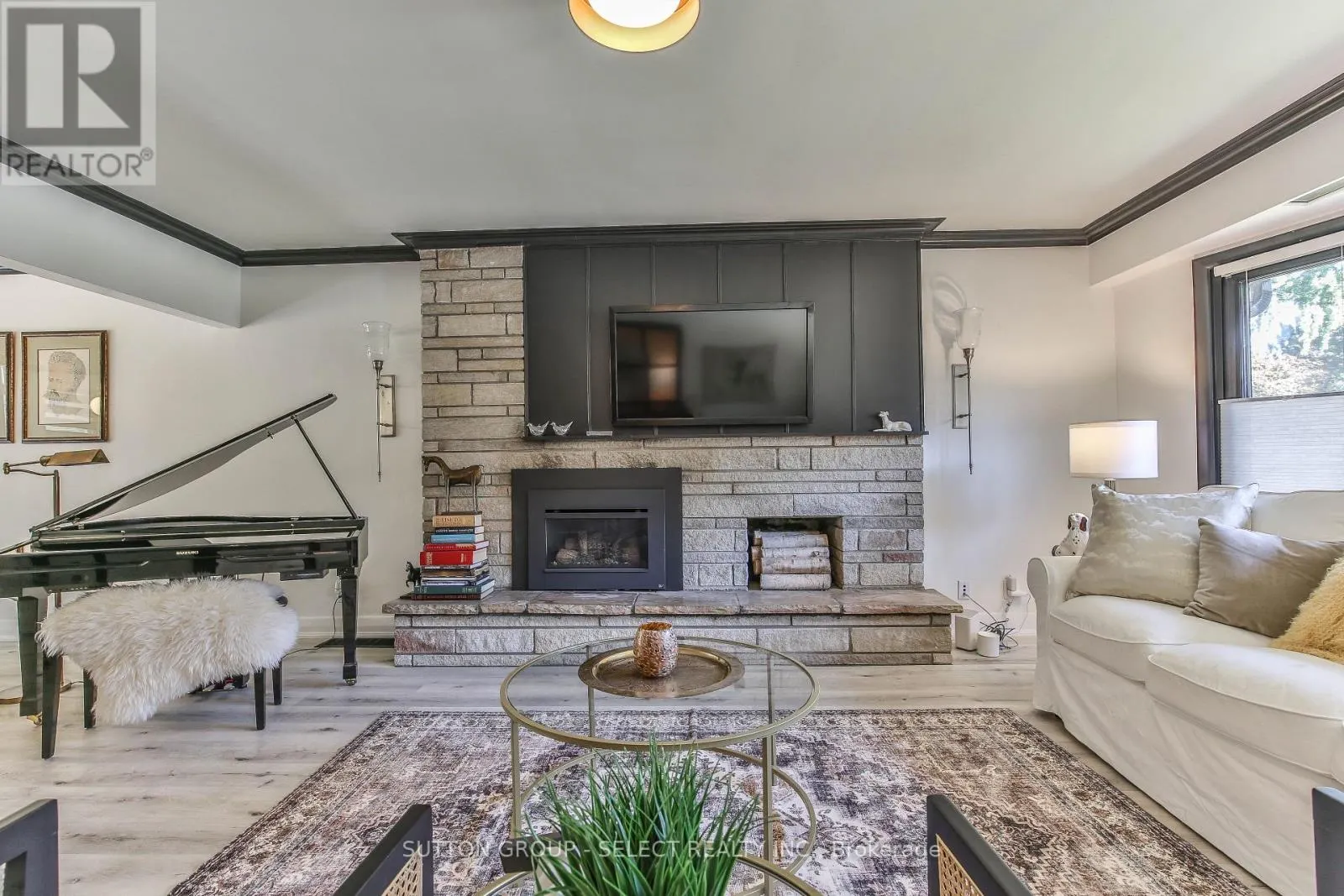 35 CROXTON ROAD W