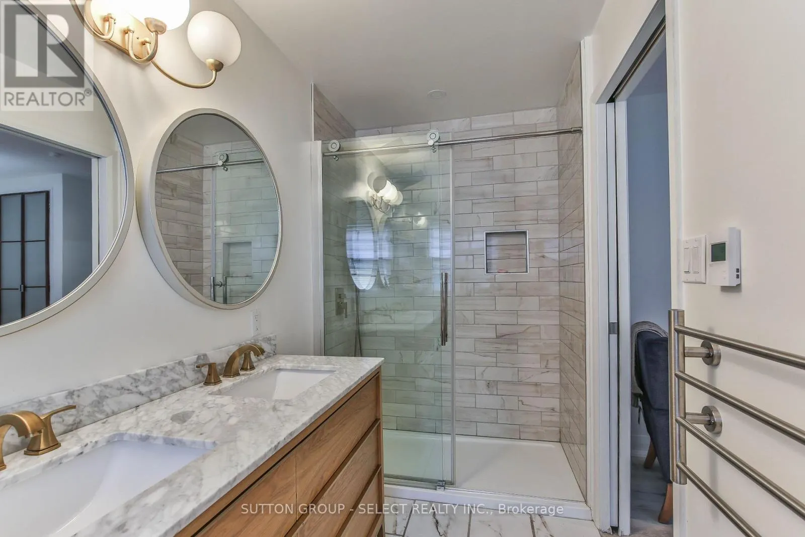 35 CROXTON ROAD W