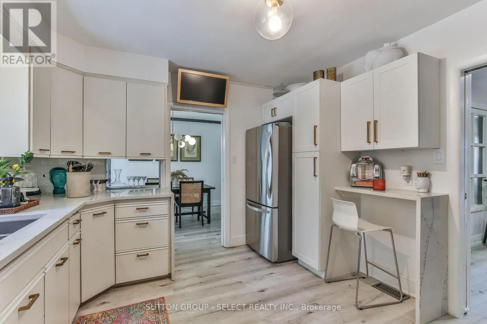 35 CROXTON ROAD W