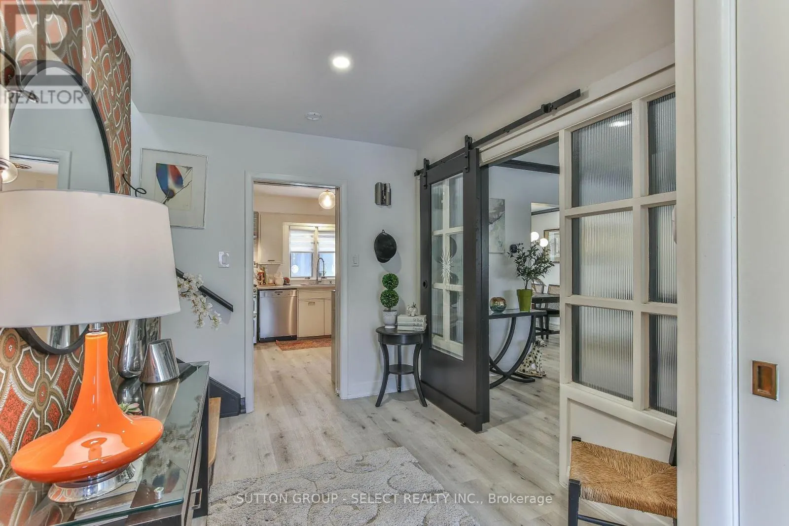 35 CROXTON ROAD W