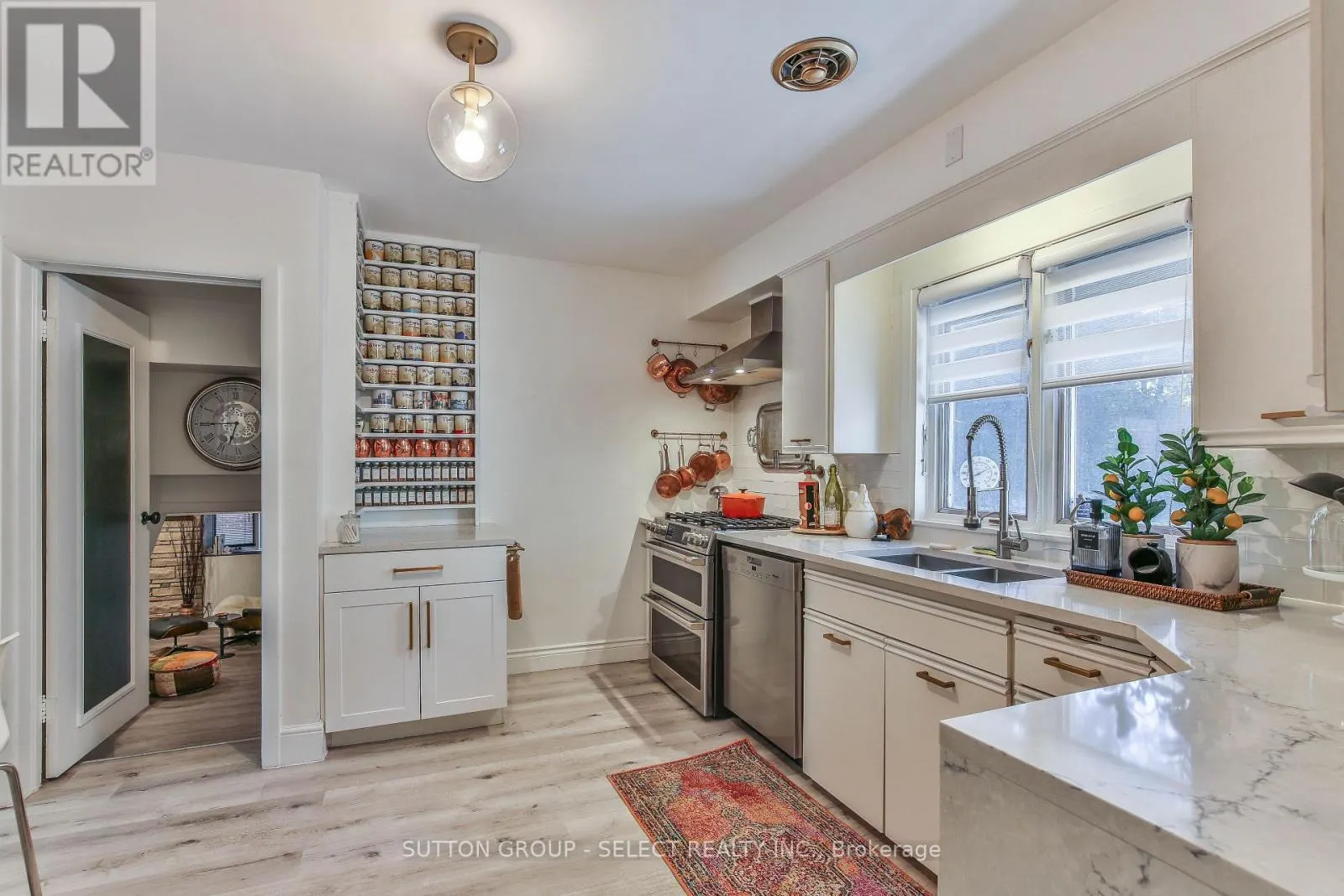 35 CROXTON ROAD W