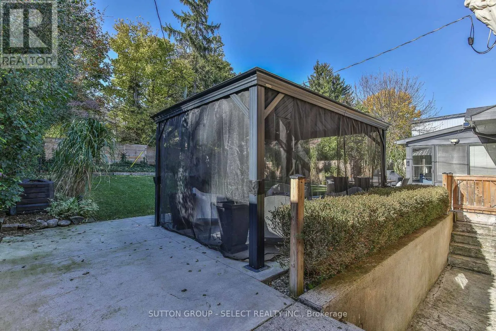 35 CROXTON ROAD W