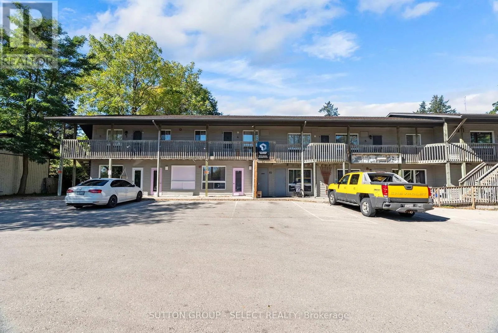 47 ONTARIO STREET N