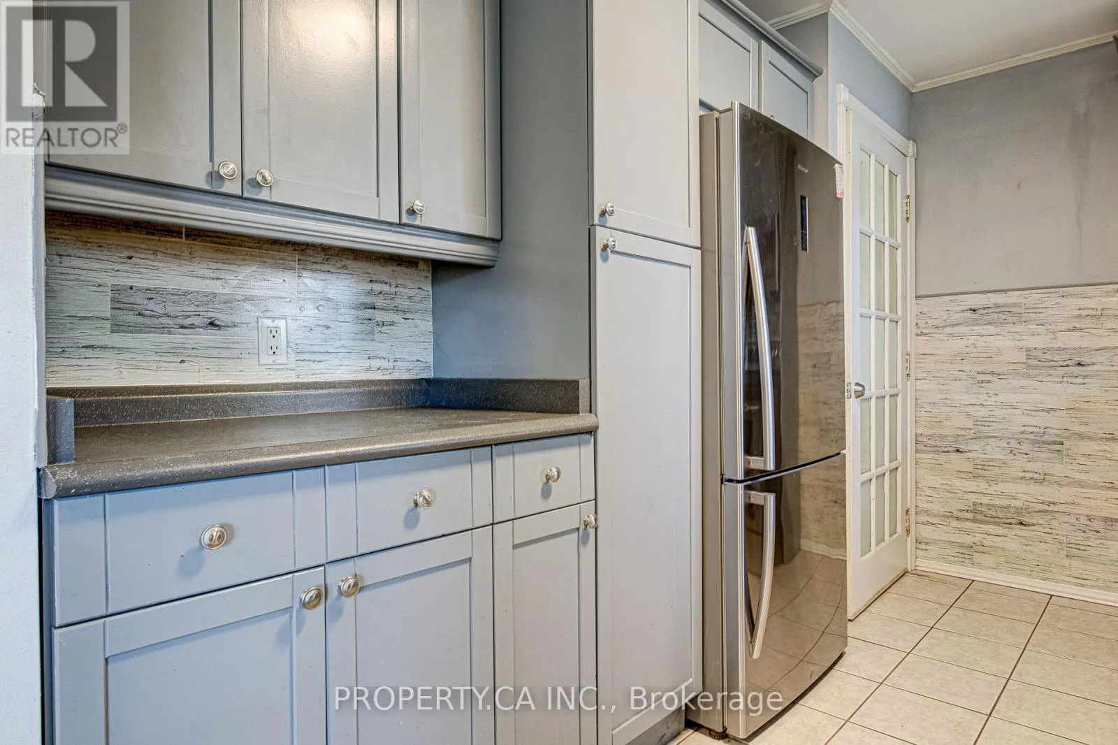 71 HIGHPARK AVENUE