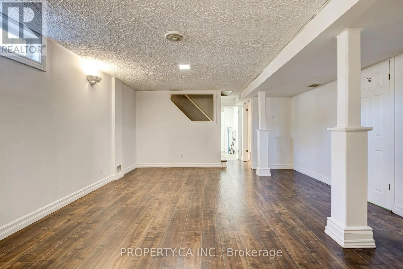 71 HIGHPARK AVENUE