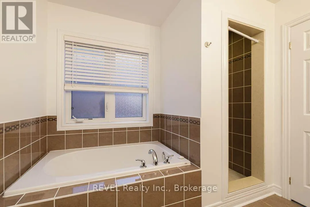 4 KEITH CRESCENT