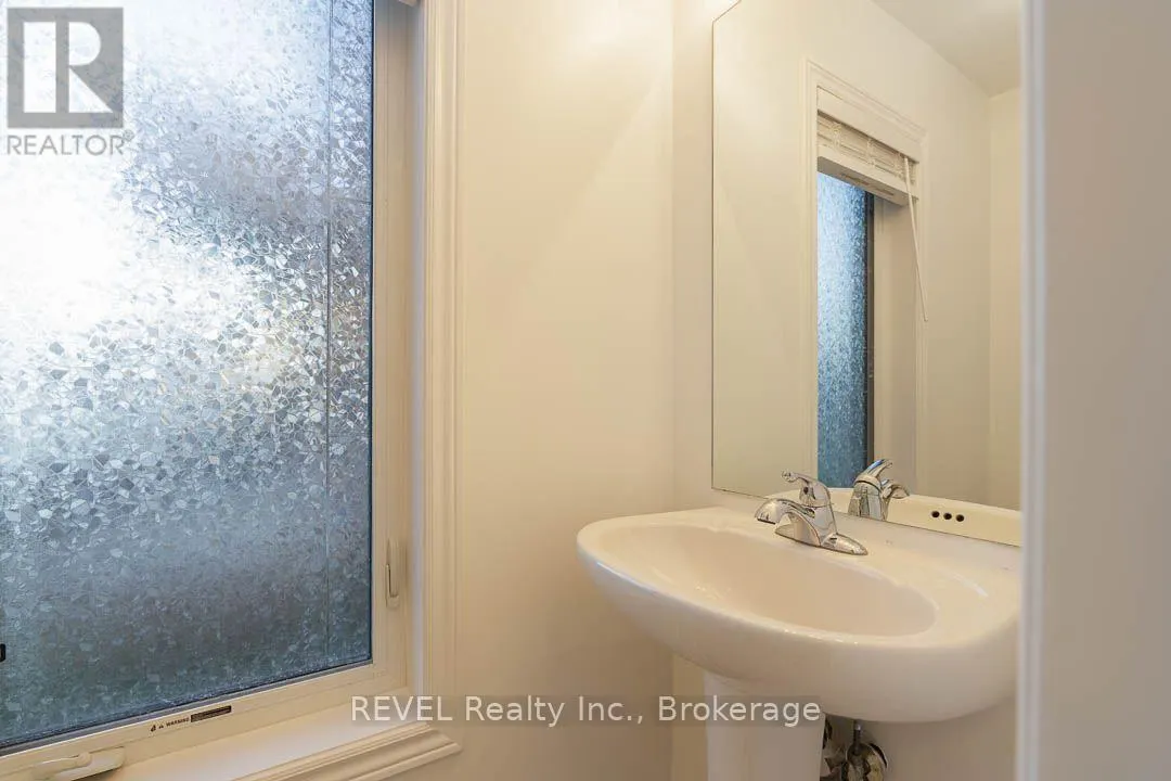 4 KEITH CRESCENT