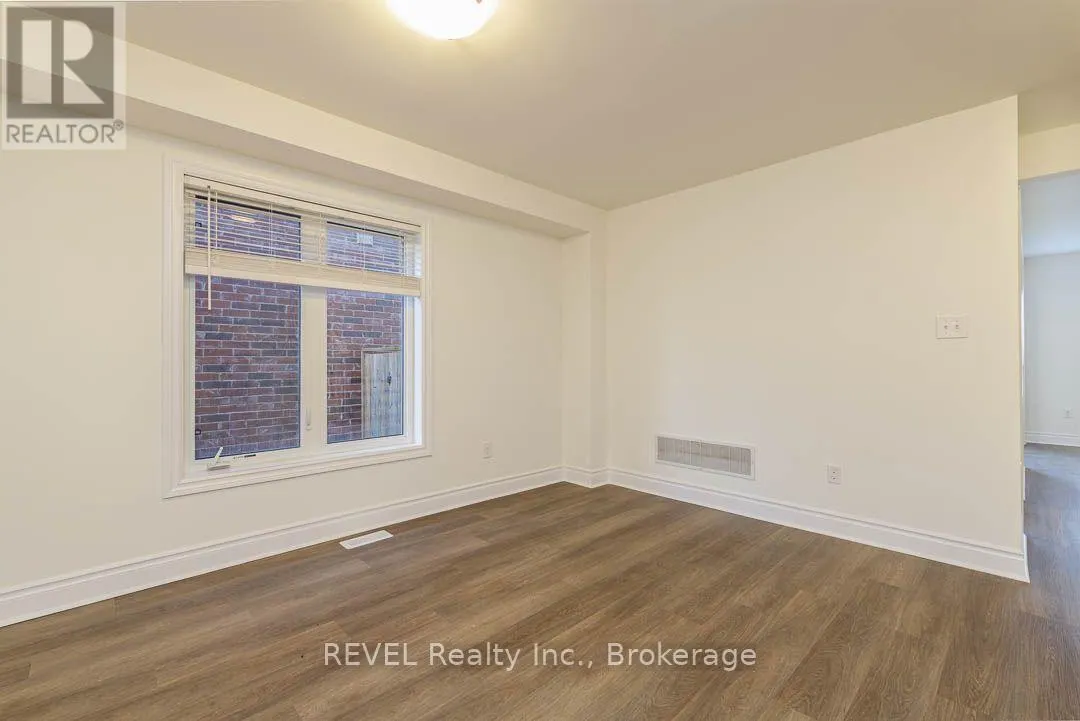 4 KEITH CRESCENT