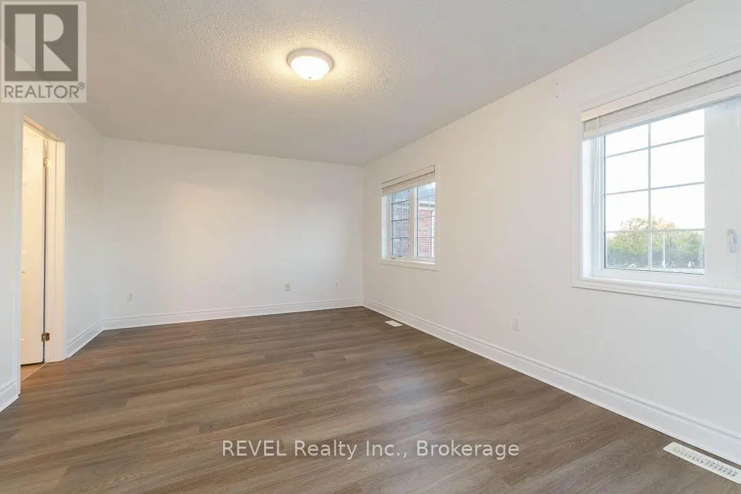 4 KEITH CRESCENT