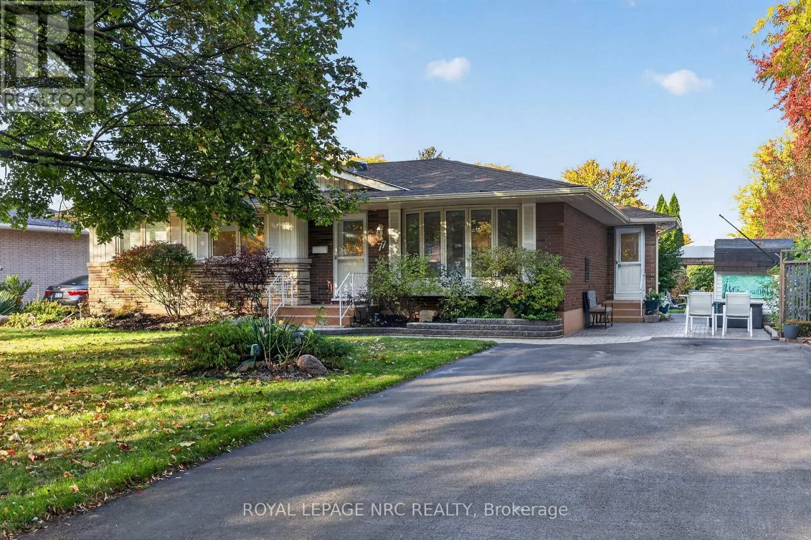 77 LEASIDE DRIVE