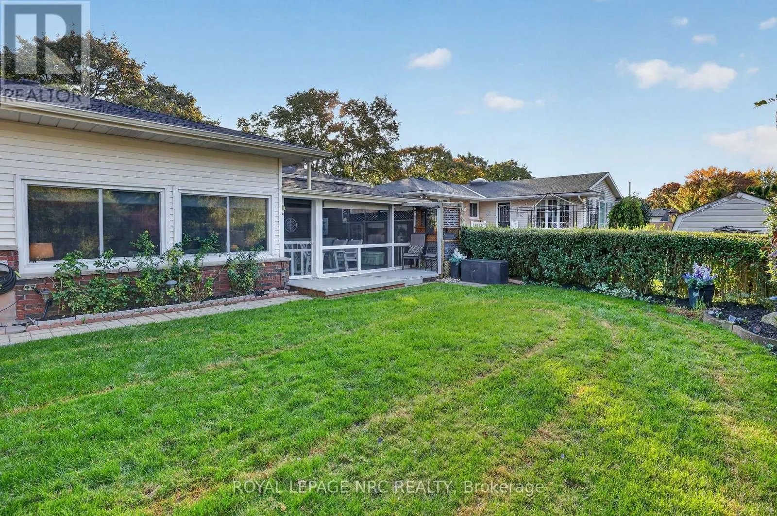 77 LEASIDE DRIVE