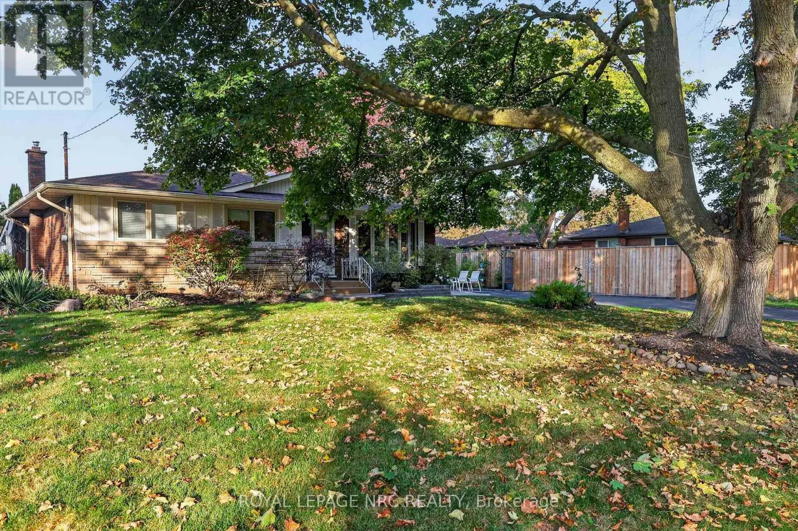 77 LEASIDE DRIVE
