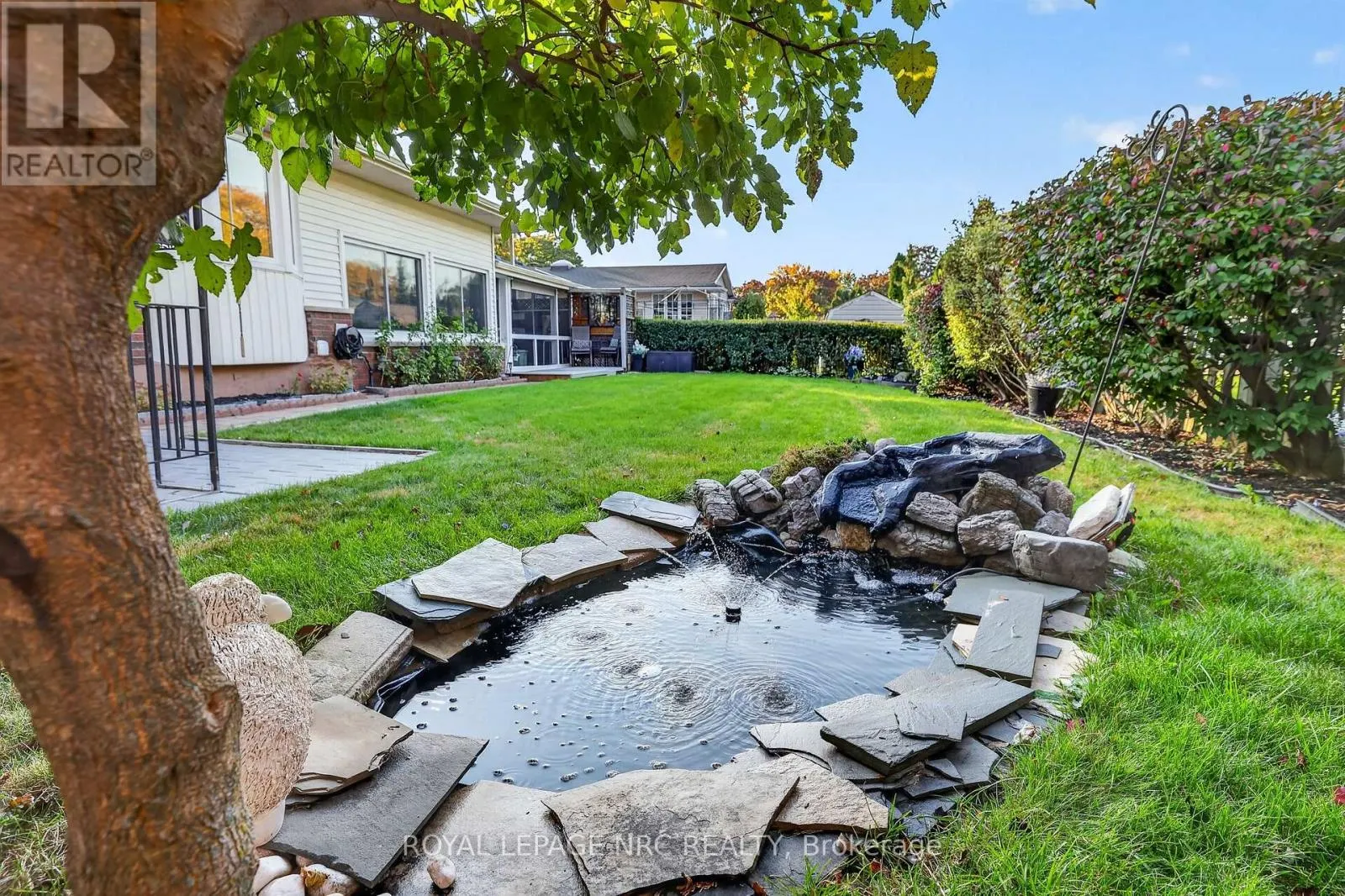 77 LEASIDE DRIVE