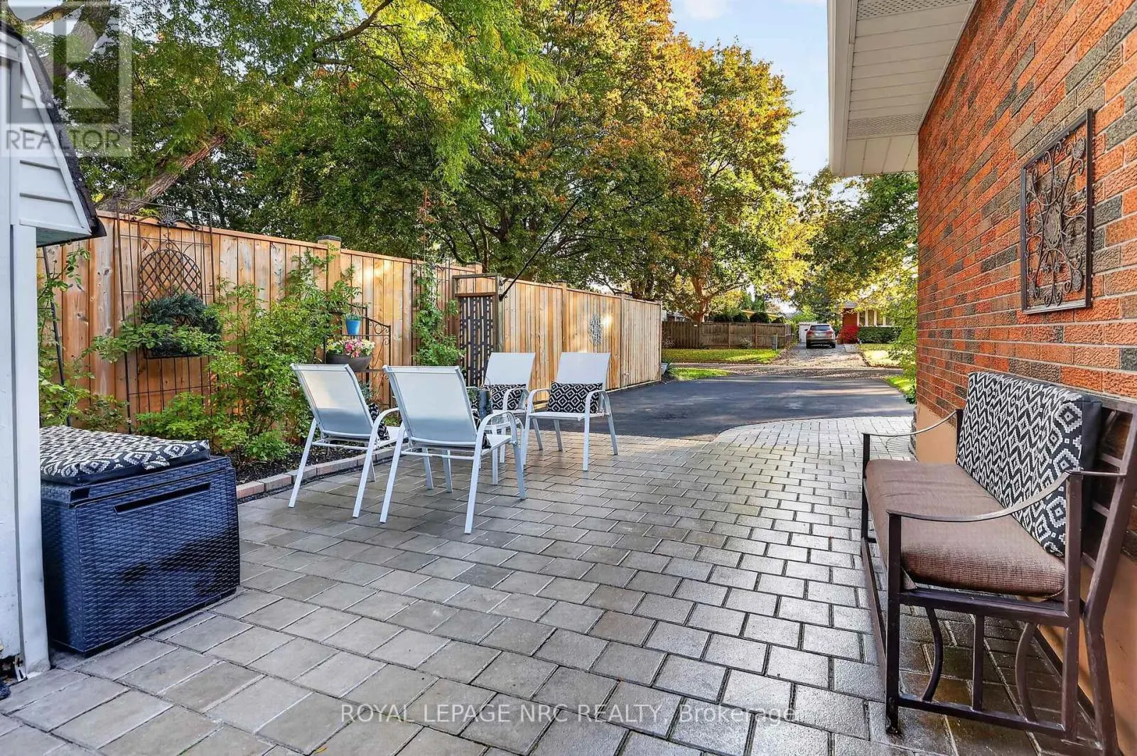 77 LEASIDE DRIVE