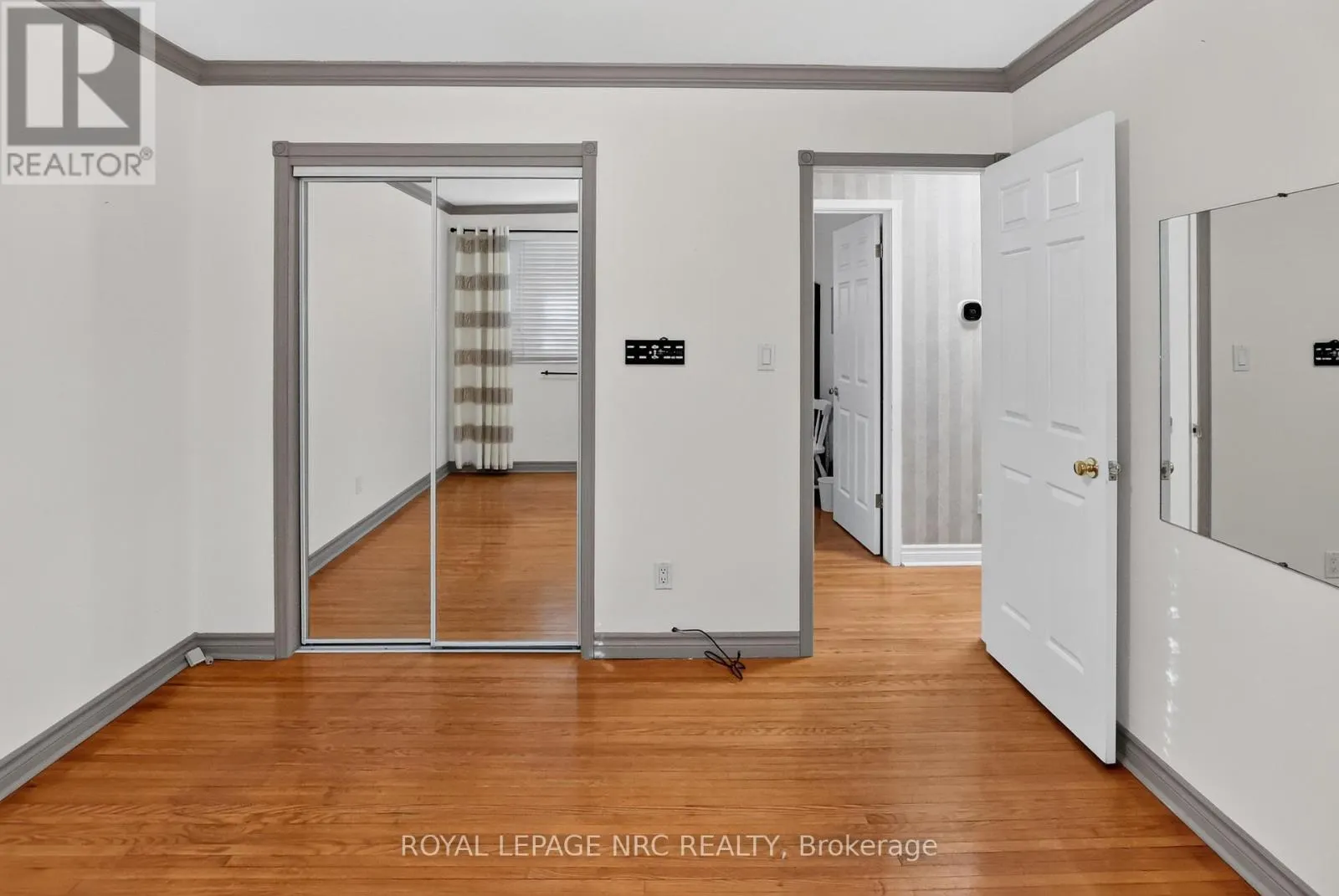 77 LEASIDE DRIVE