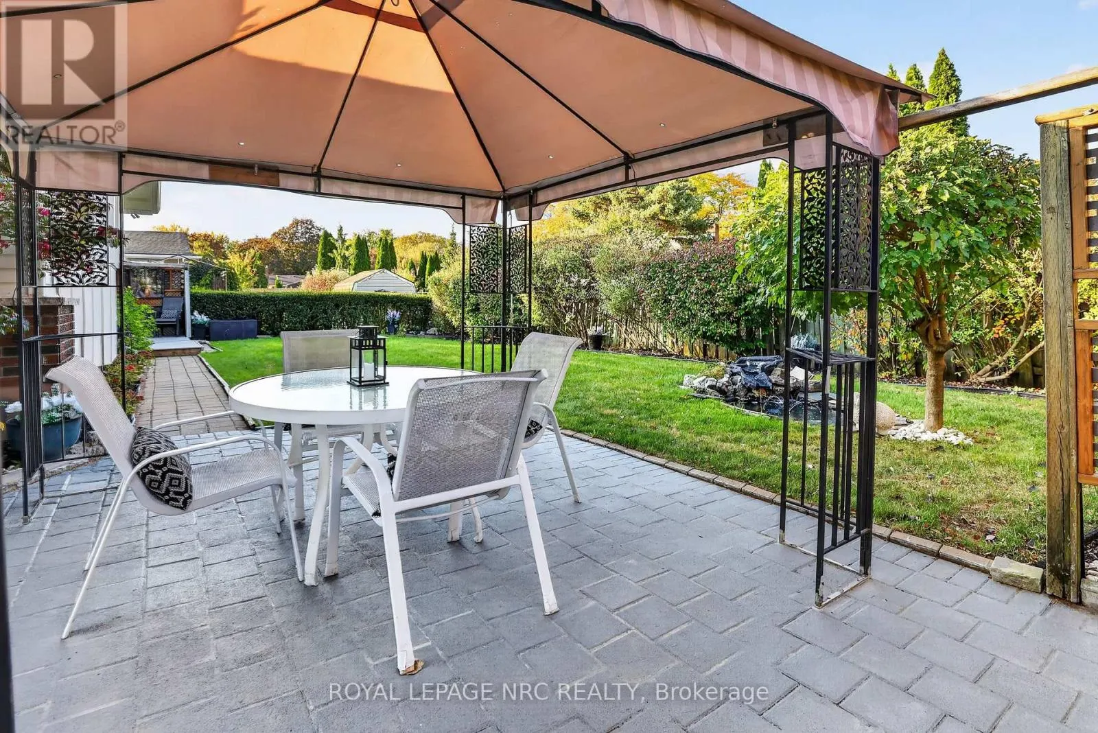 77 LEASIDE DRIVE