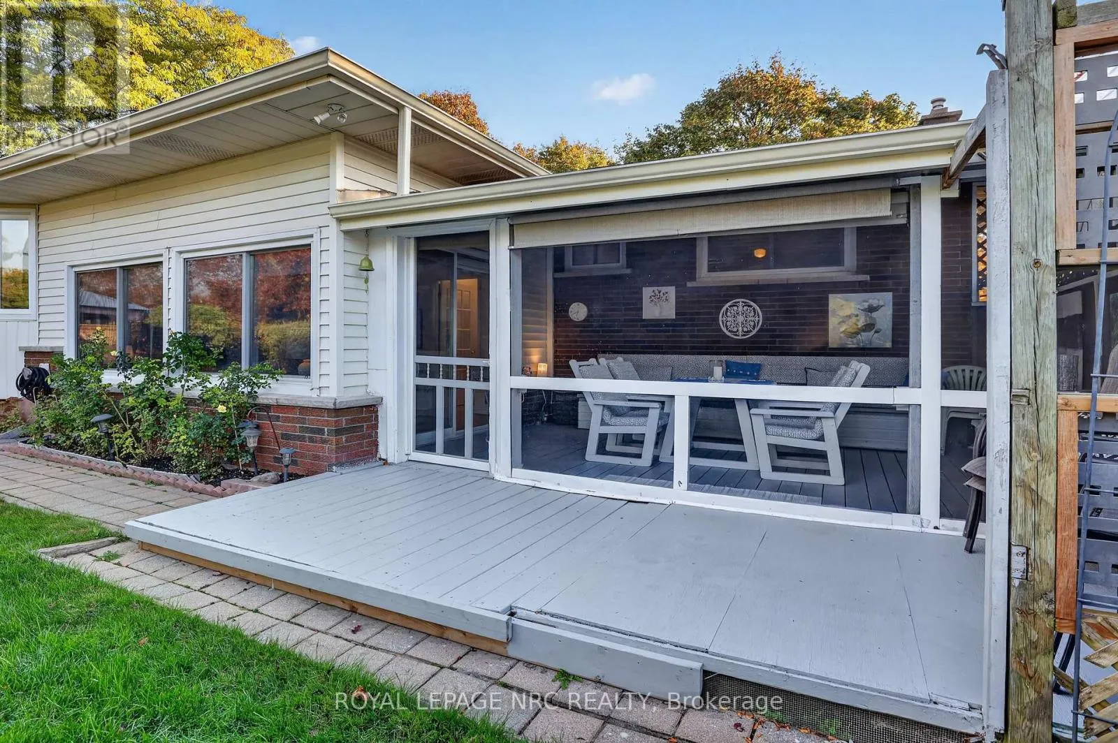 77 LEASIDE DRIVE
