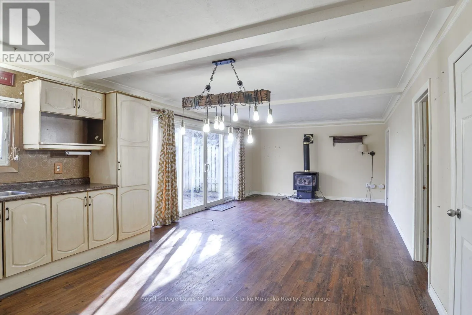 102 FULSOM CRESCENT