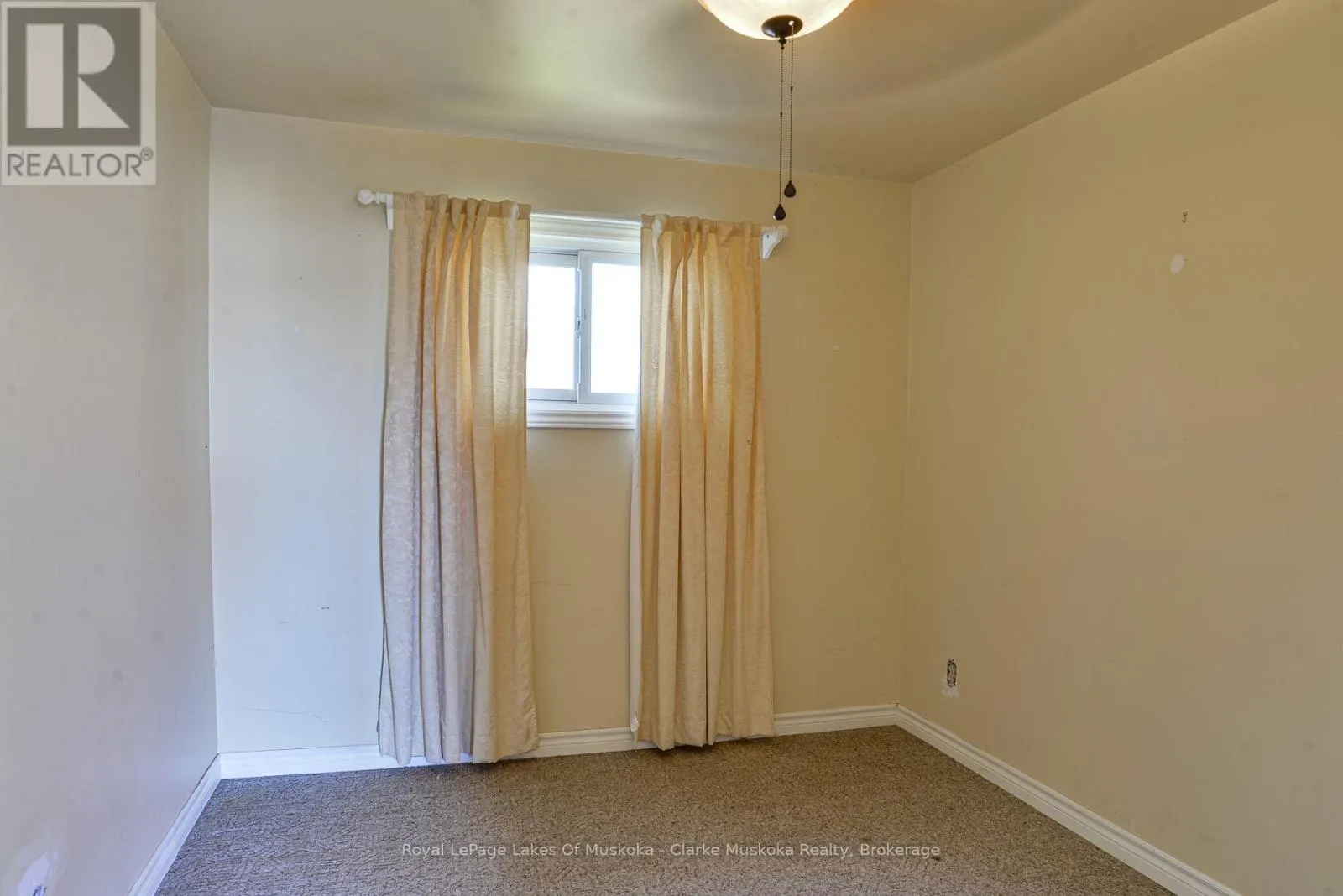 102 FULSOM CRESCENT