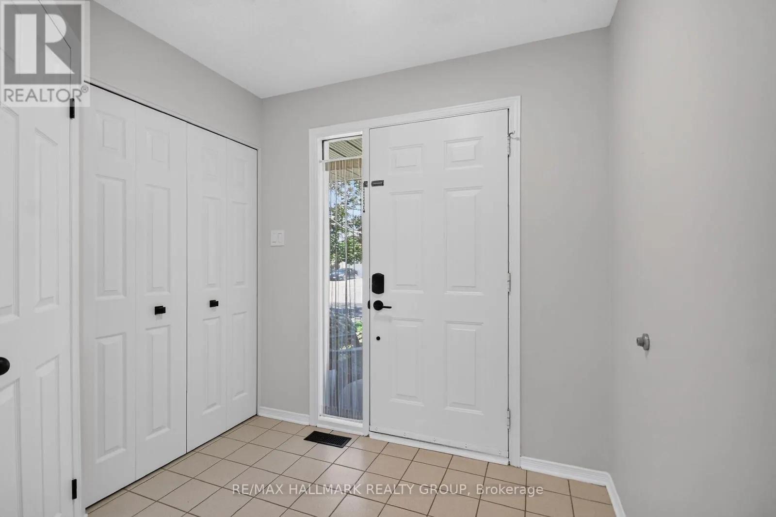 82 WHALINGS CIRCLE