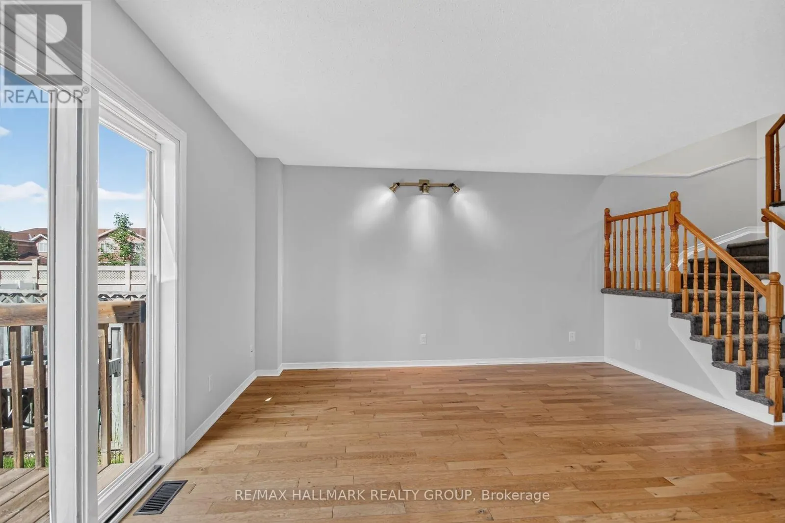 82 WHALINGS CIRCLE