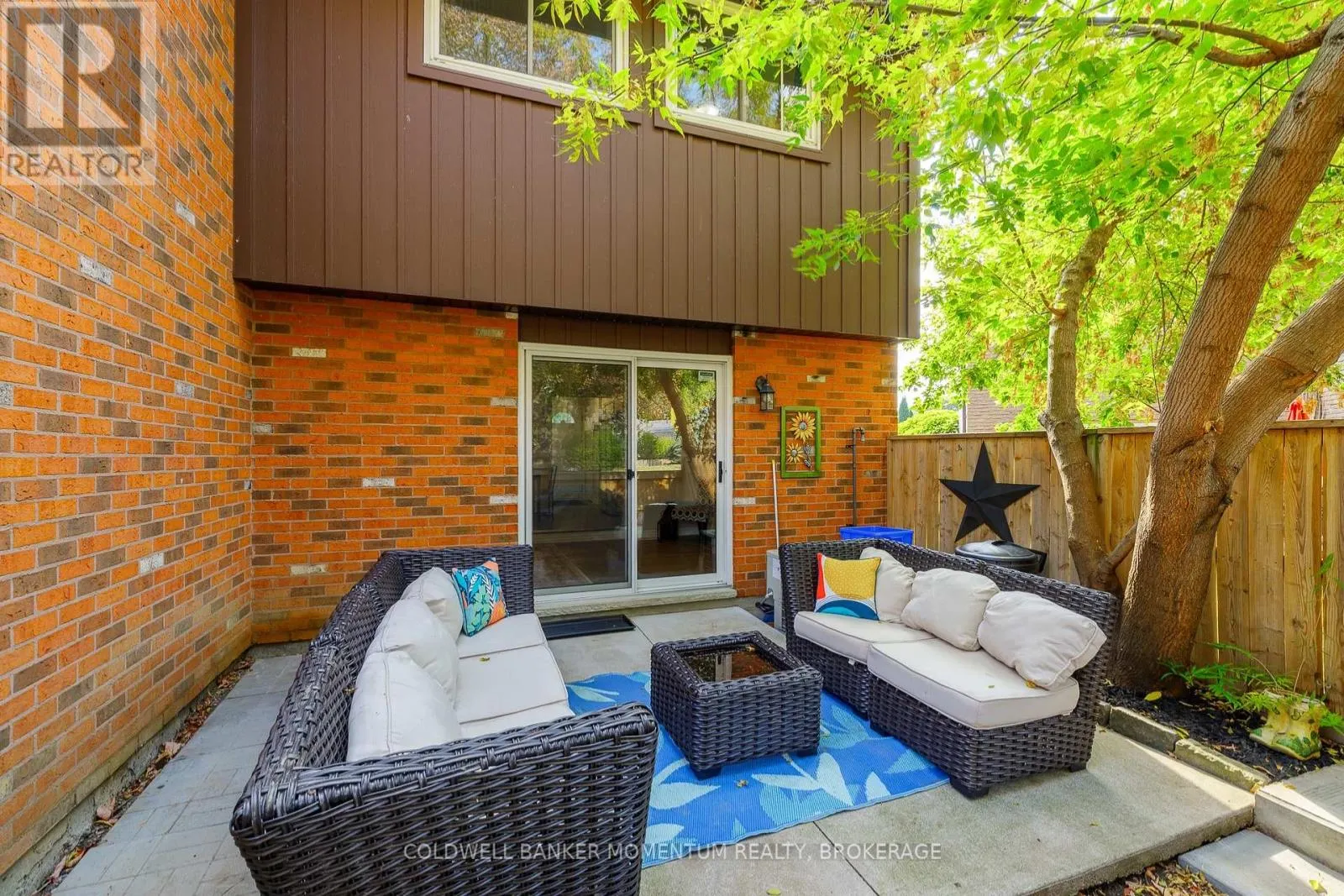 11 - 151 LINWELL ROAD #11