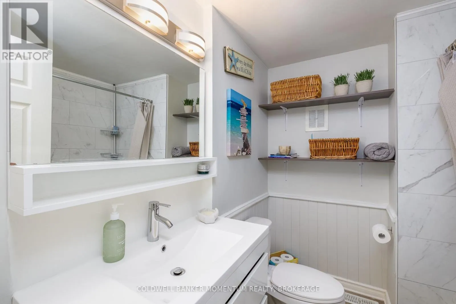 11 - 151 LINWELL ROAD #11