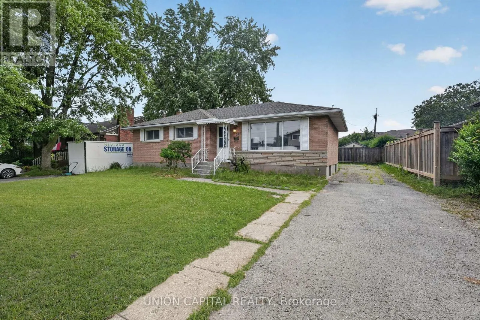 30 COLLIER ROAD N