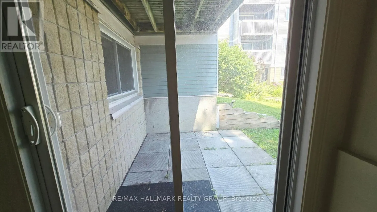 101 - 214 VIEWMOUNT DRIVE