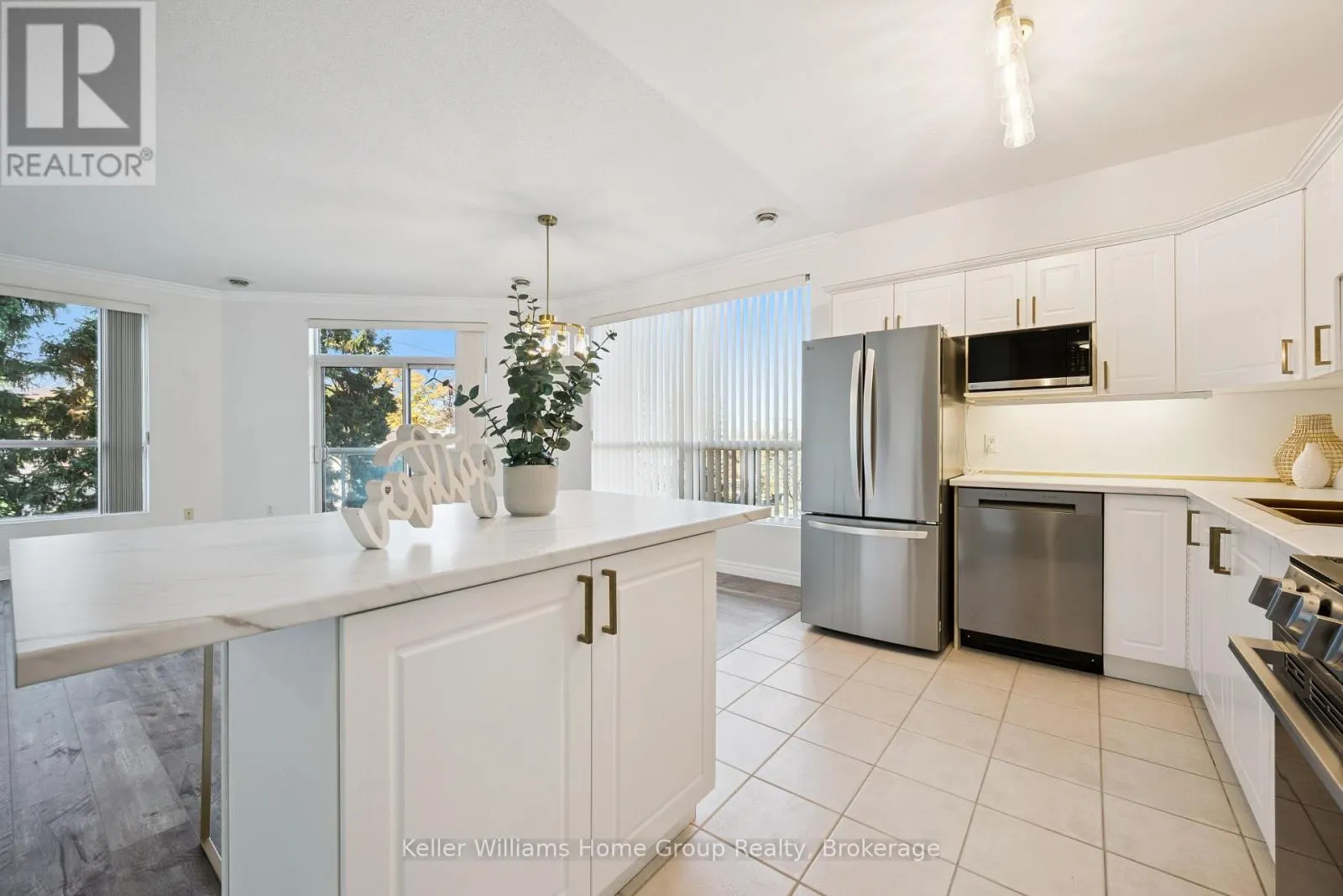 #408 - 255 KEATS WAY ##408