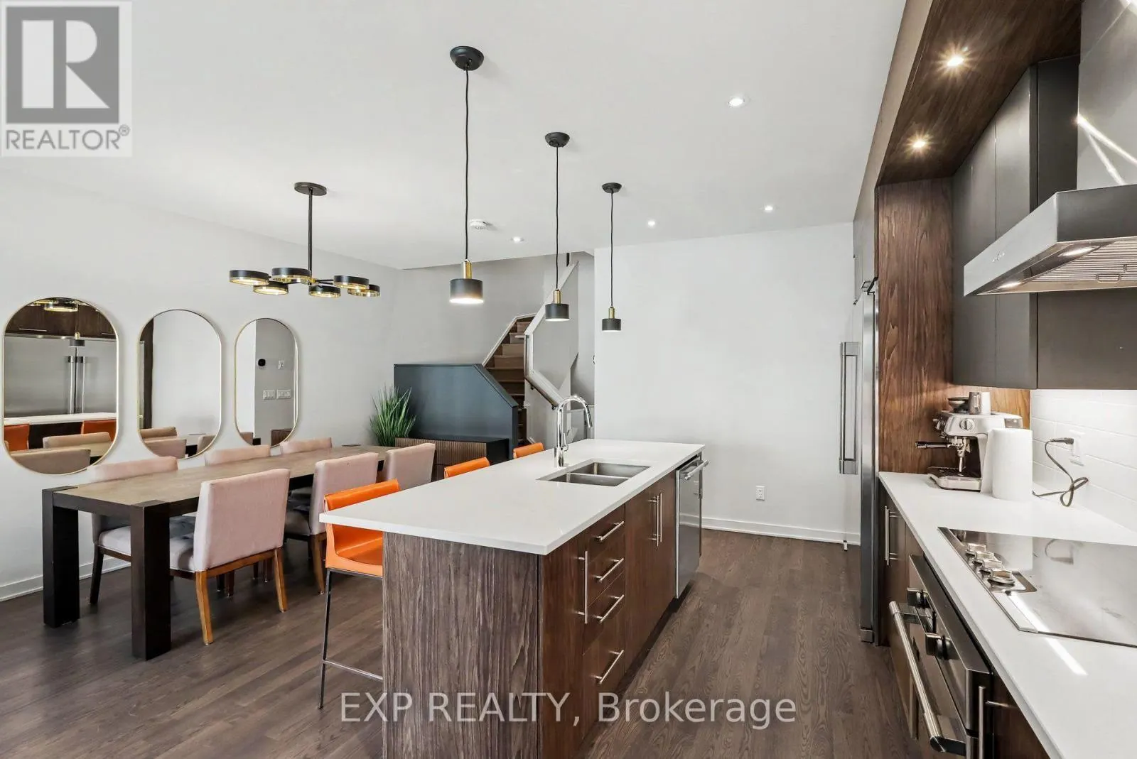 216 PISCES TERRACE