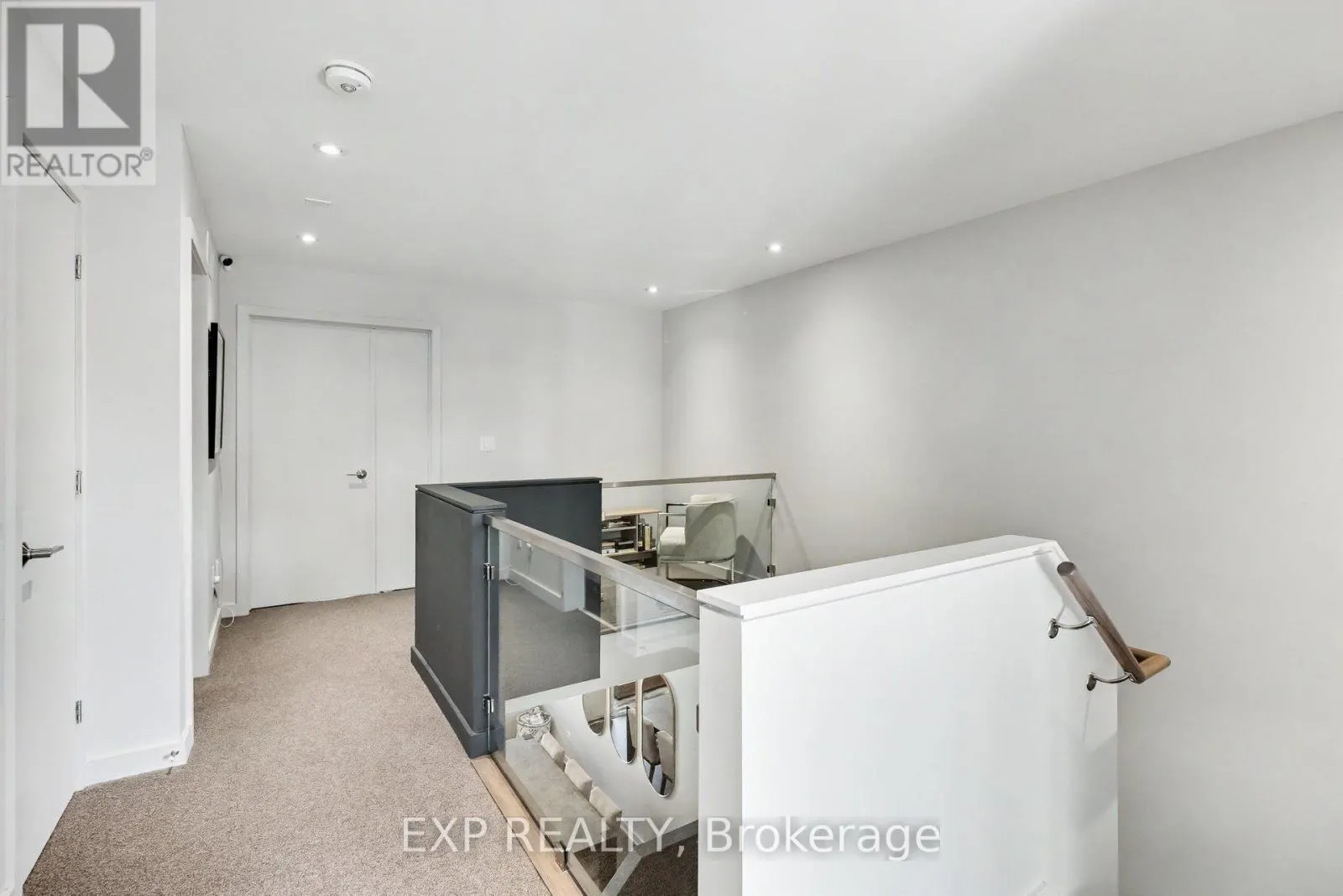 216 PISCES TERRACE