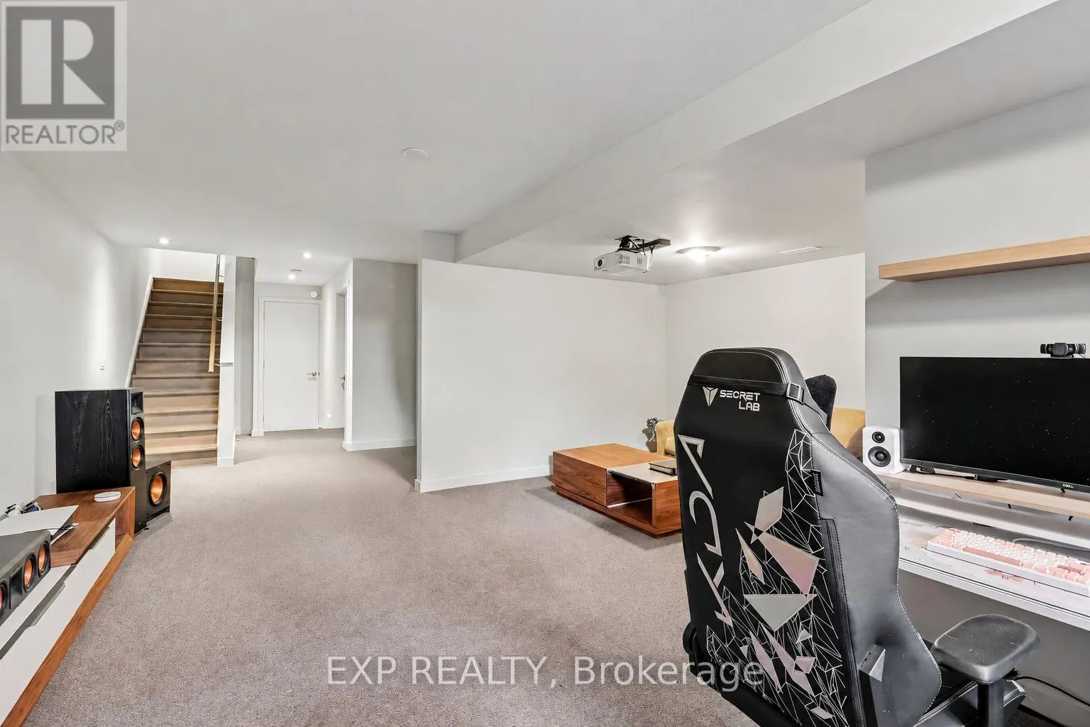 216 PISCES TERRACE