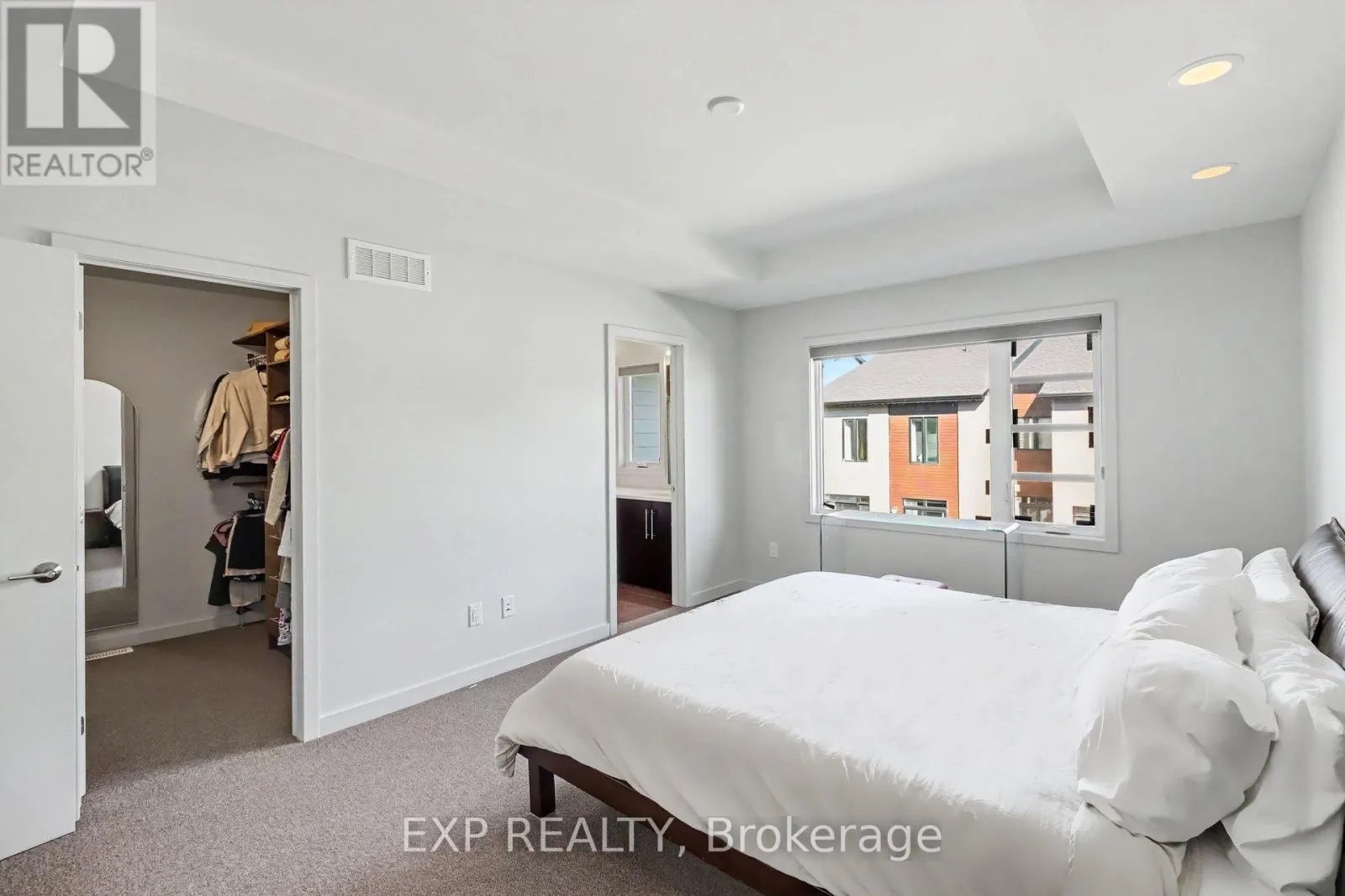 216 PISCES TERRACE