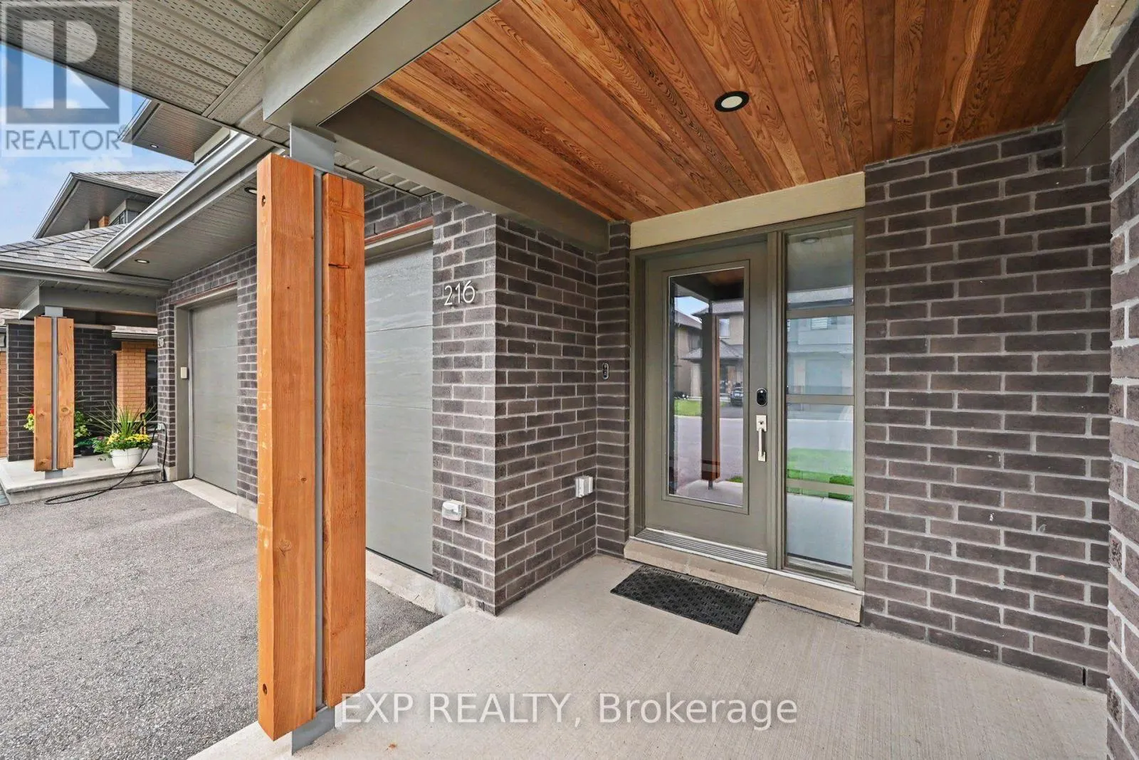 216 PISCES TERRACE