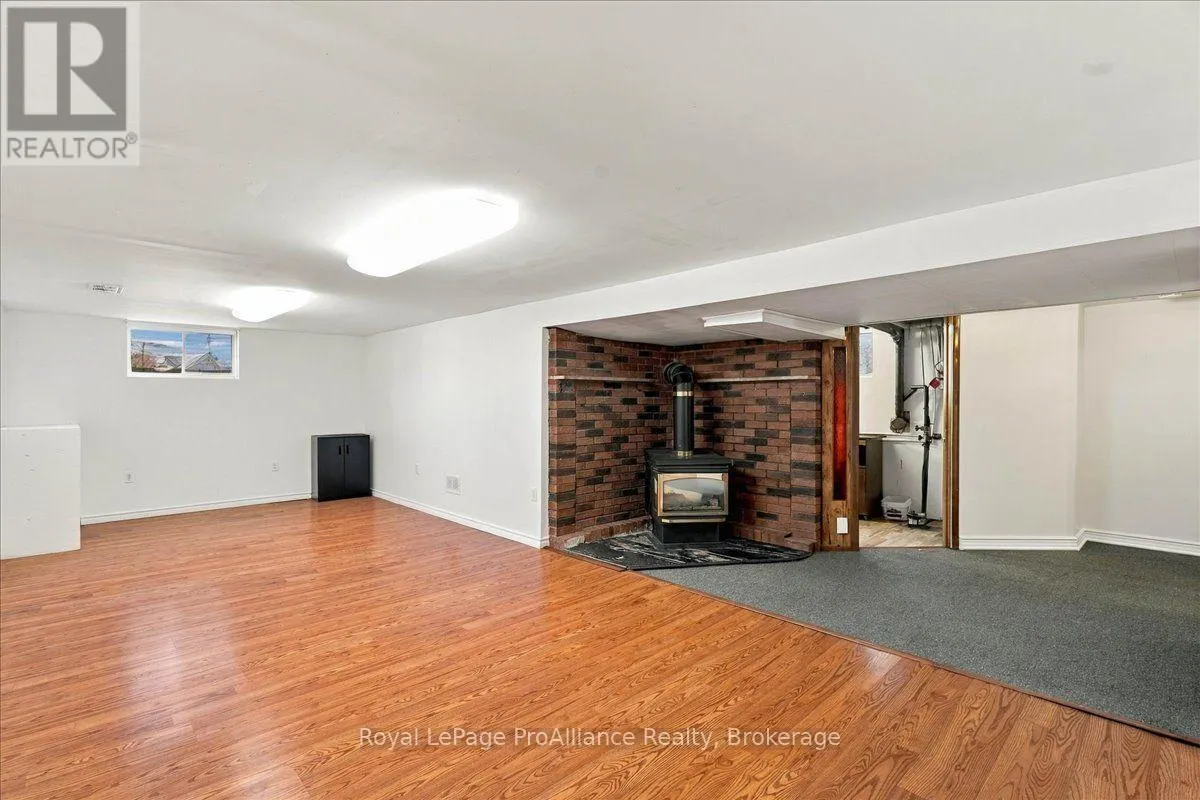 29 BARRY ROAD