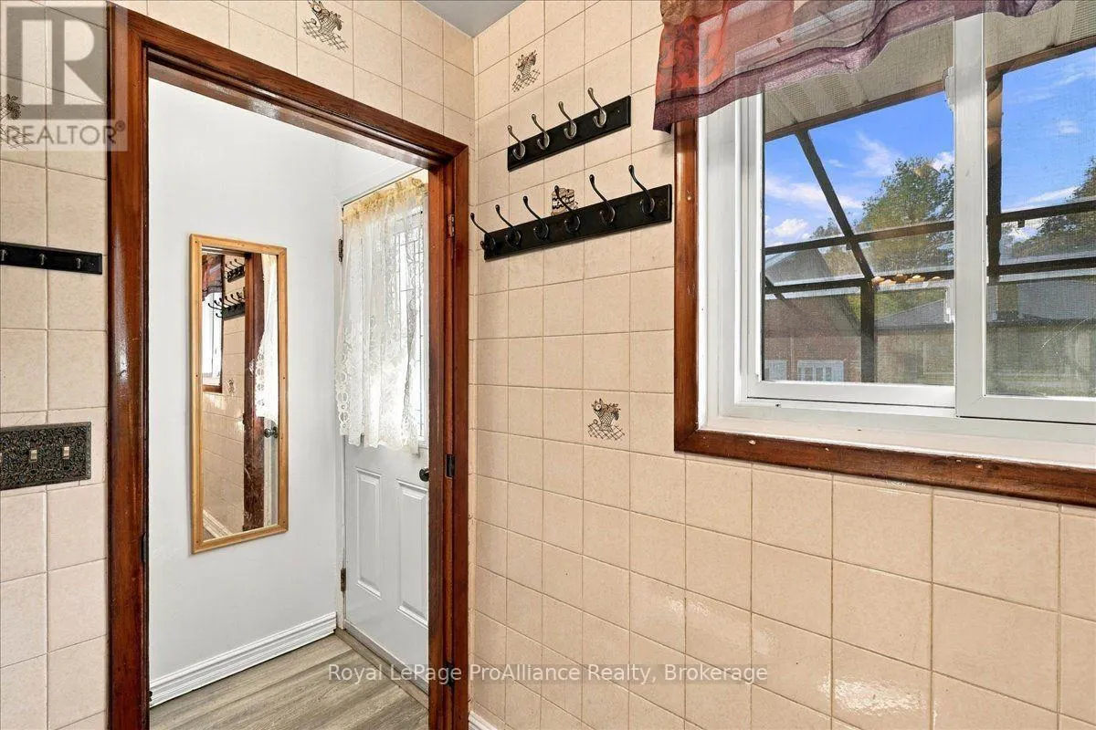 29 BARRY ROAD